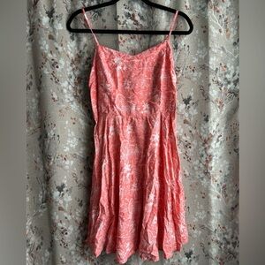 Old Navy Coral Dress with Boardwalk Pattern